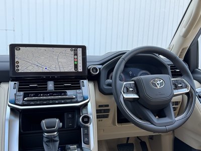 2026 Toyota LAND CRUISER 300 缩略图 4