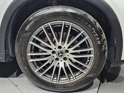 MERCEDES-BENZ GLC - 8