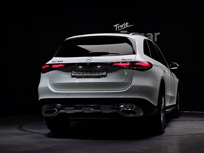 MERCEDES-BENZ GLC - 3