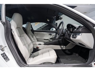 صورة 3 لـ 2024 Porsche 718