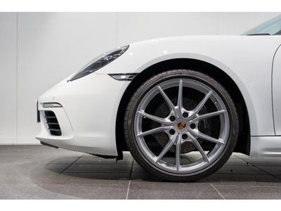 صورة 10 لـ 2024 Porsche 718