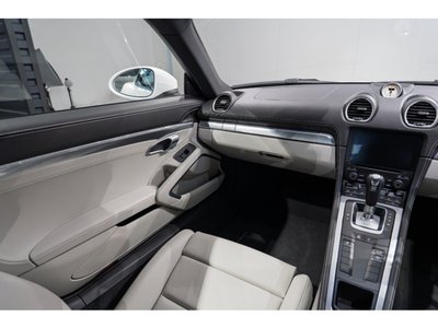 صورة 7 لـ 2024 Porsche 718