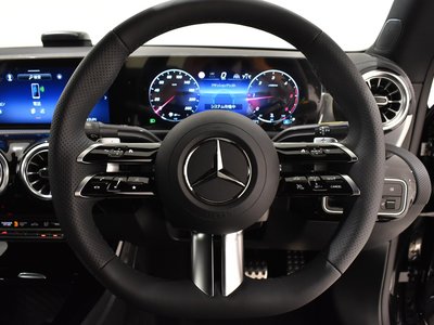 MERCEDES-BENZ CLA - 10