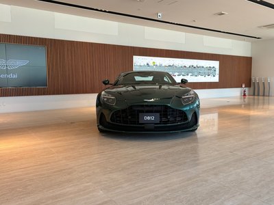 2026 Aston Martin DB12 照片 6