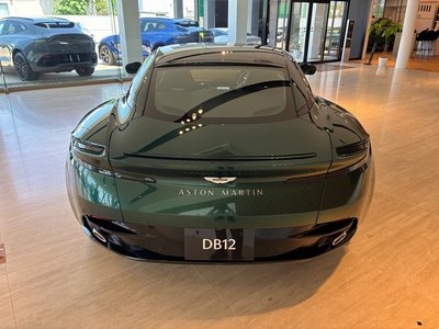 2026 Aston Martin DB12 照片 10