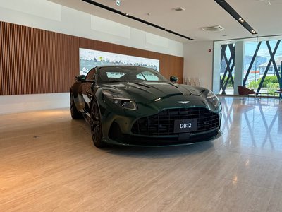 2026 Aston Martin DB12 照片 7