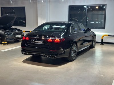MERCEDES-BENZ E-CLASS - 4