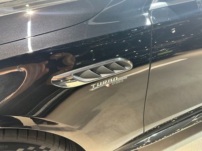MERCEDES-BENZ E-CLASS - 6