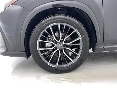 صورة مصغرة 6 لـ 2025 Lexus NX