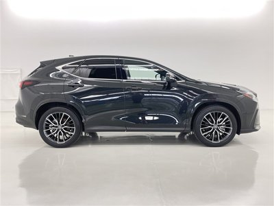 صورة مصغرة 19 لـ 2025 Lexus NX