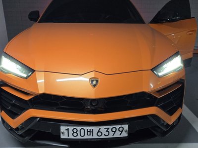 صورة 1 لـ 2021 Lamborghini URUS