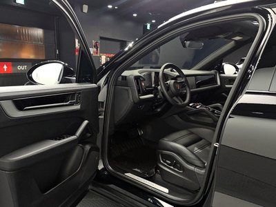 PORSCHE CAYENNE - 10