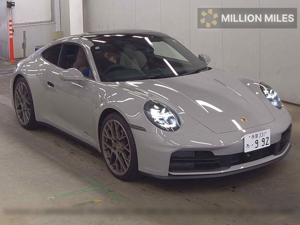 PORSCHE 911 - View 1