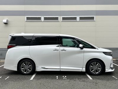 TOYOTA ALPHARD - 4