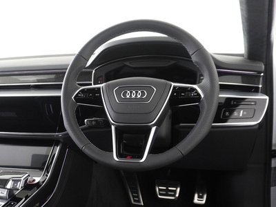 2025 AUDI S8 — фото 40