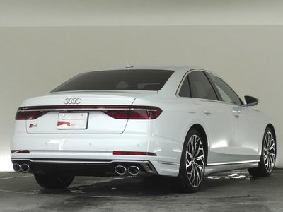 2025 AUDI S8 — фото 11