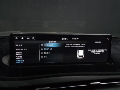 2021 Genesis GV70 — миниатюра 17
