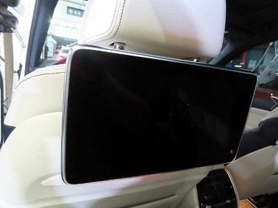 2022 BMW X7 — миниатюра 13