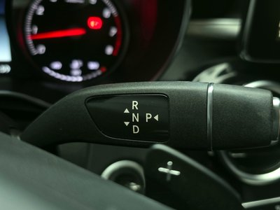 MERCEDES-BENZ C-CLASS - 9