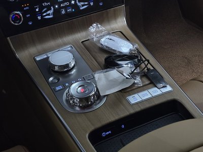 GENESIS G80 (RG3) - 9