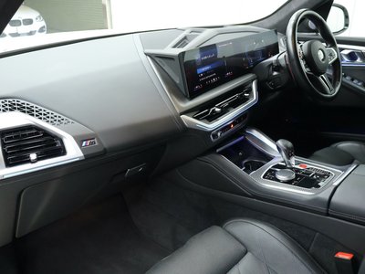 صورة 11 لـ 2025 BMW XM