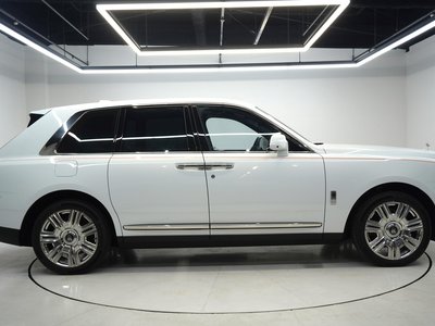 ROLLS-ROYCE CULLINAN - 5