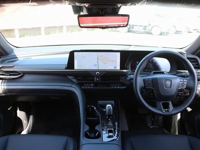 TOYOTA CROWN SPORT - 3