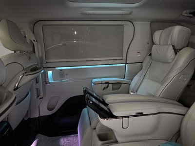 صورة 5 لـ 2024 Lexus LM