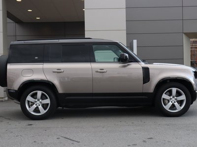 LAND ROVER DEFENDER - 5