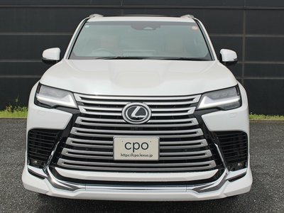 صورة 8 لـ 2025 Lexus LX