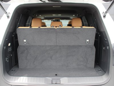 صورة مصغرة 36 لـ 2025 Lexus LX