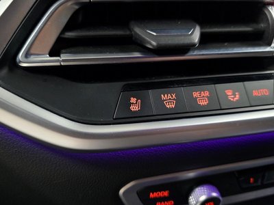 2022 BMW X6 — миниатюра 15