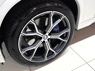 2022 BMW X6 — миниатюра 19