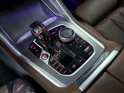 2022 BMW X6 — миниатюра 16