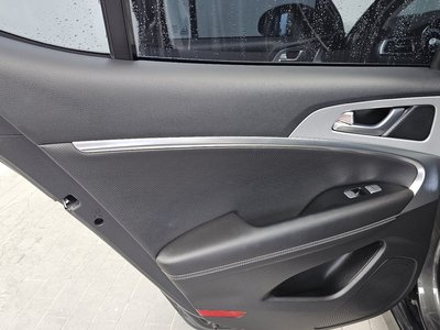 2024 Genesis THE NEW G70 — миниатюра 15