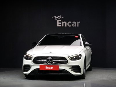 MERCEDES-BENZ E-CLASS - 2