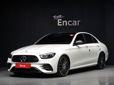MERCEDES-BENZ E-CLASS - 1