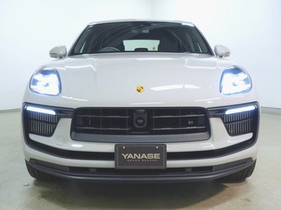 2022 Porsche MACAN 照片 2
