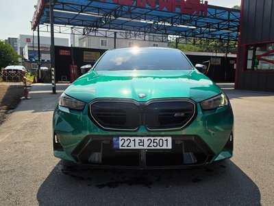 2026 BMW M5 照片 1