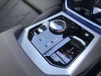 صورة 7 لـ 2025 BMW X3