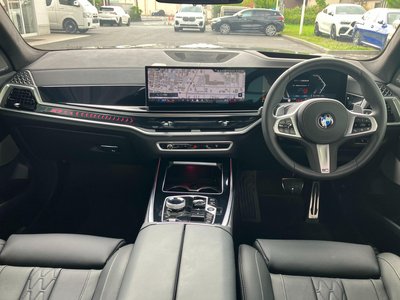 2025 BMW X7 缩略图 14