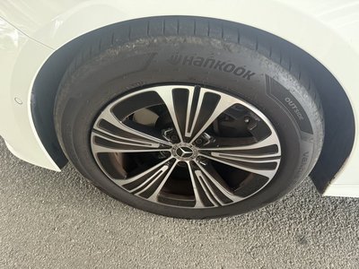 MERCEDES-BENZ E-CLASS - 6