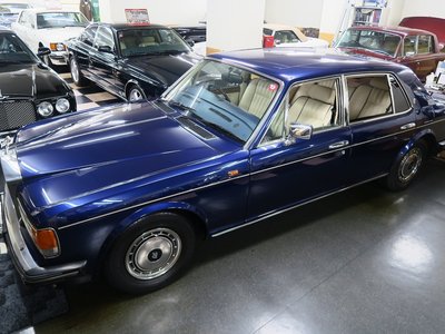 ROLLS-ROYCE SILVER SPIRIT - 2