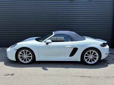صورة 5 لـ 2025 Porsche 718
