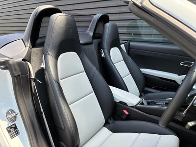 صورة مصغرة 21 لـ 2025 Porsche 718