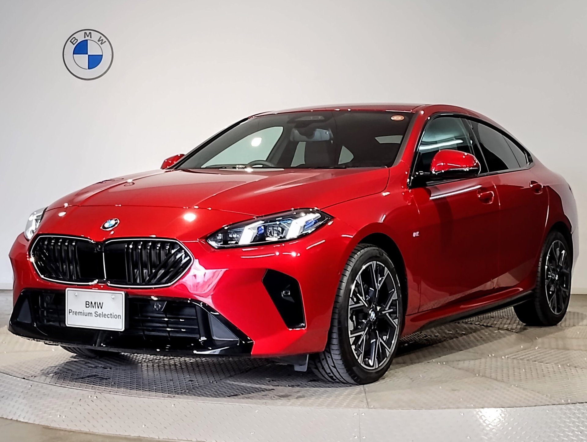 BMW 2 SERIES GRAN COUPE - View 1