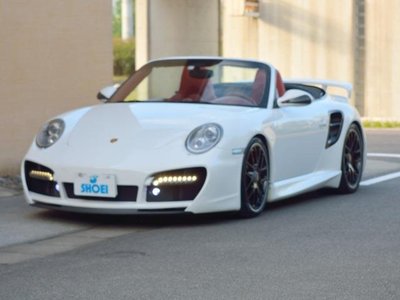 PORSCHE 911 - 8