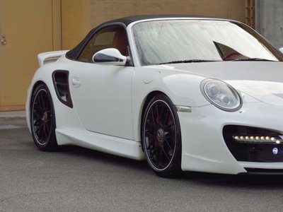 PORSCHE 911 - 7