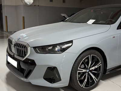 BMW 5 SERIES