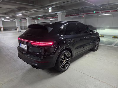 PORSCHE CAYENNE - 6